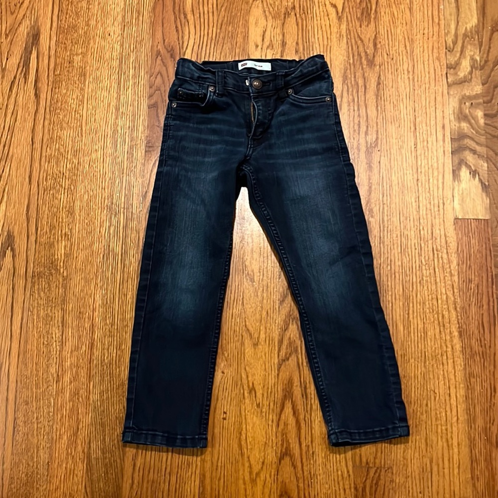 Boys Levi’s 511 jeans, size 5